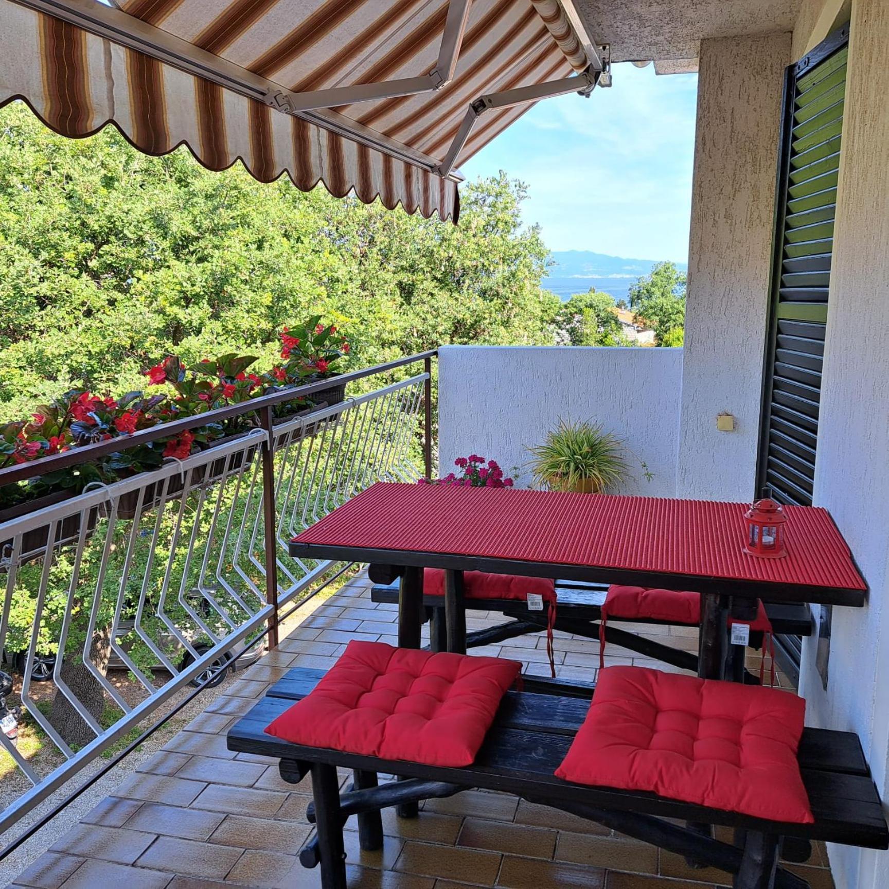 Apartments Sabina I Grapes Malinska Bagian luar foto