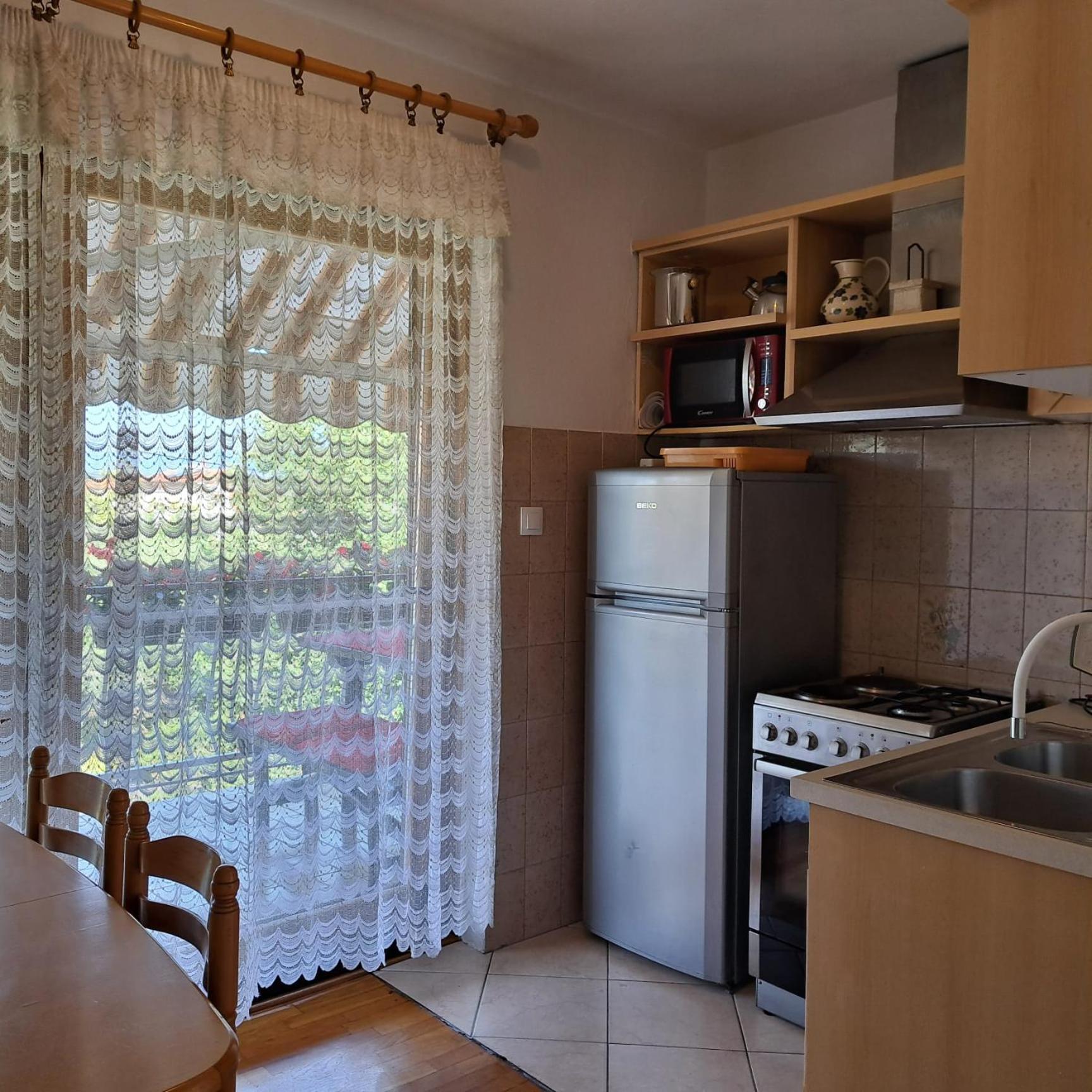 Apartments Sabina I Grapes Malinska Bagian luar foto